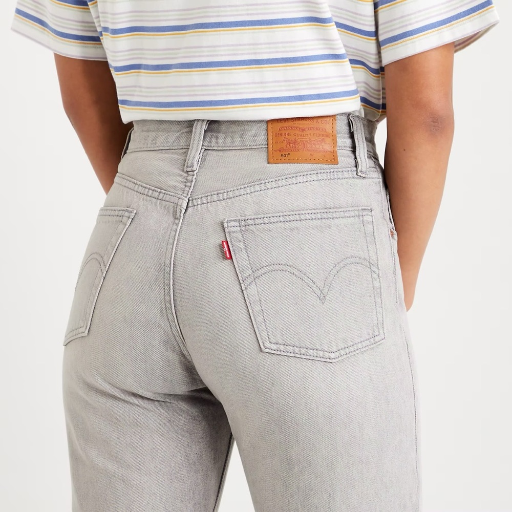 Levi’s 501 Original Cropped Jeans Light Grey Size 27